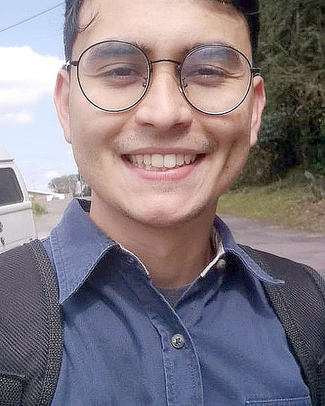 Professor(a) André