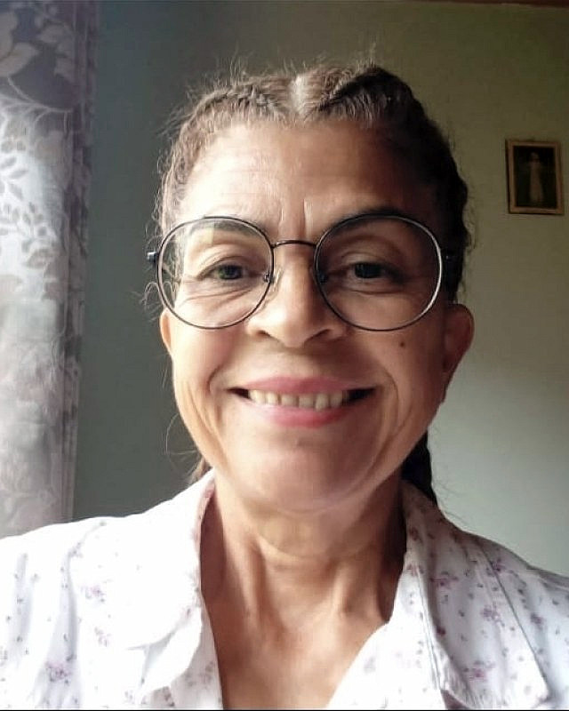 Professor(a) Claudete