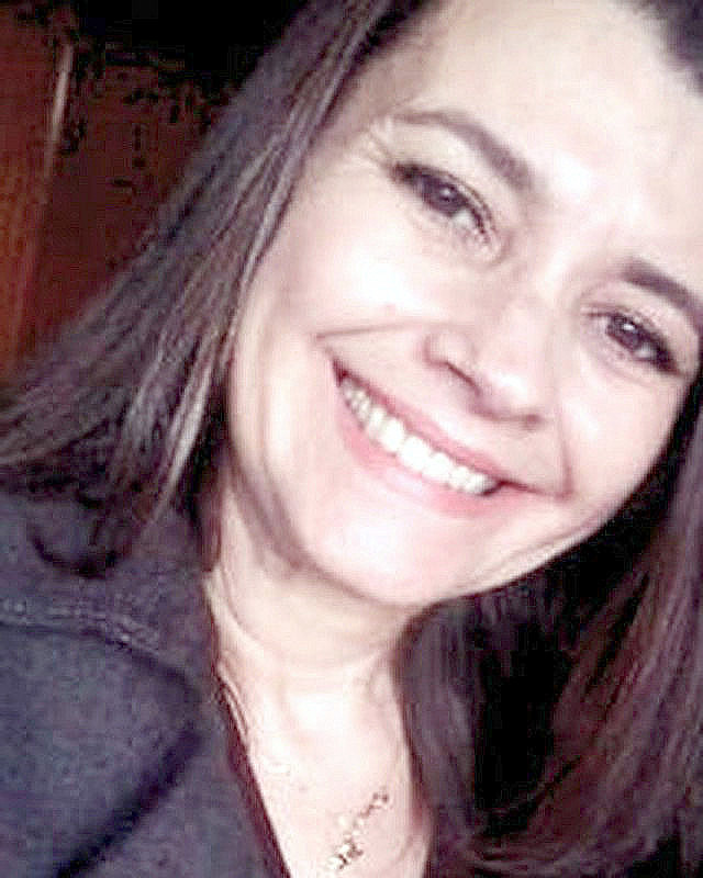 Professor(a) Cláudia