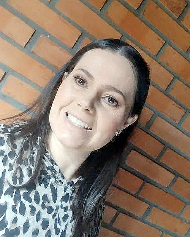 Professor(a) Josiane