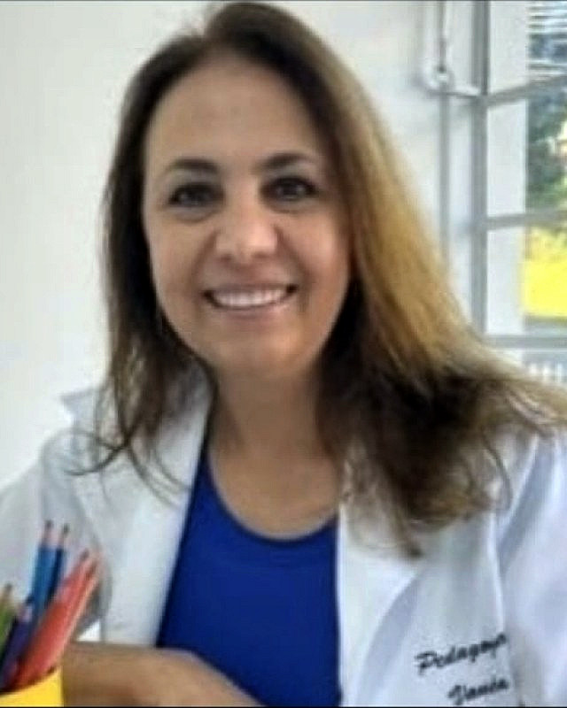 Professor(a) Vânia